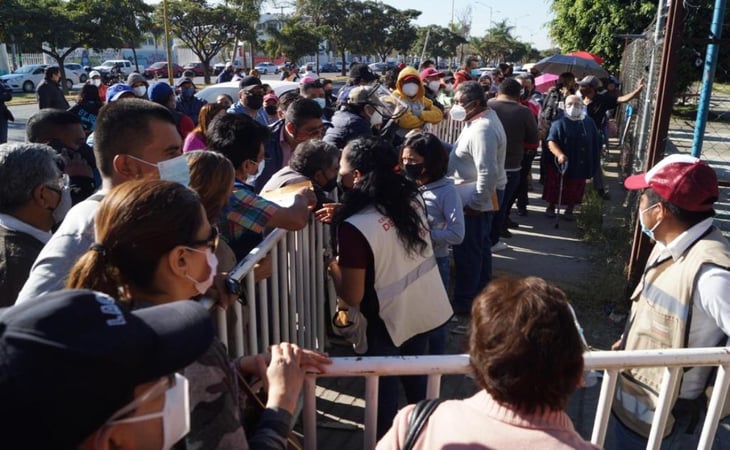 Vacunación contra Covid-19 en Oaxaca es un desastre: Murat