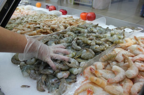 Vigila Salud venta de alimentos de mar a intemperie