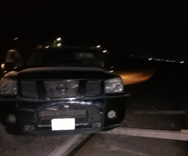 Dama pierde el control de camioneta en Monclova