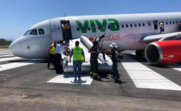 Avión de Viva Aerobus que reportó una falla en Puerto Vallarta