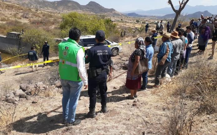 Recuperan cuerpos de una familia ahogada en una presa de Oaxaca