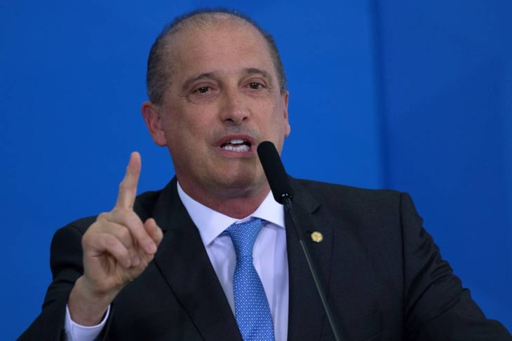 Un ministro brasileño critica confinamientos porque no encierran a insectos