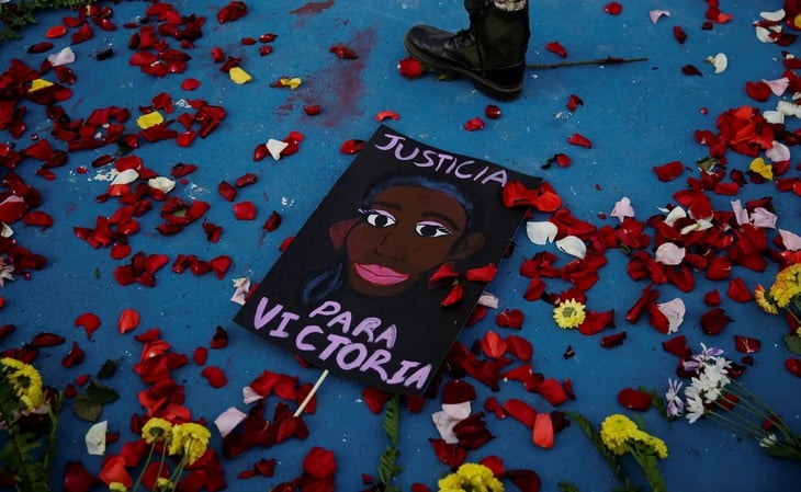 Mujeres protestan por muerte de salvadoreña