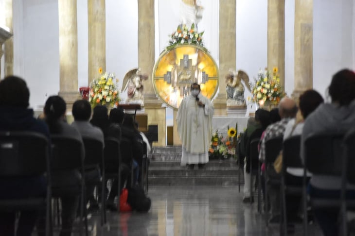 Iglesia en Monclova celebra el Domingo de Resurrección de Jesucristo