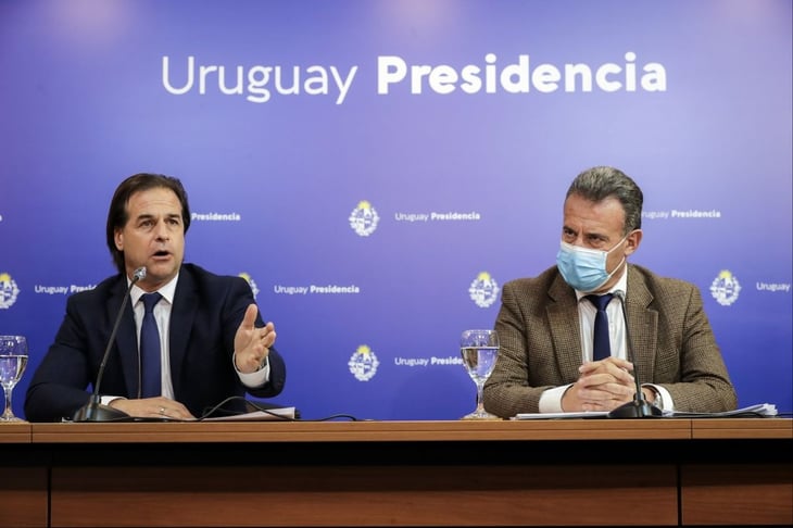 Asesores piden más 'claridad' a Gobierno uruguayo al informar sobre variantes