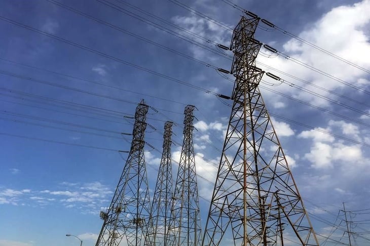 AMLO: Reitera que no se quedara de 'brazos cruzados' en ley Eléctrica