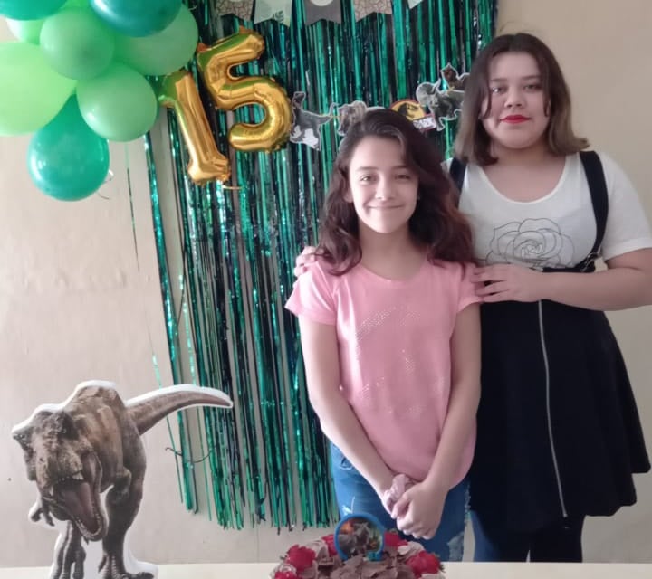 Ángela celebra XV años en Monclova