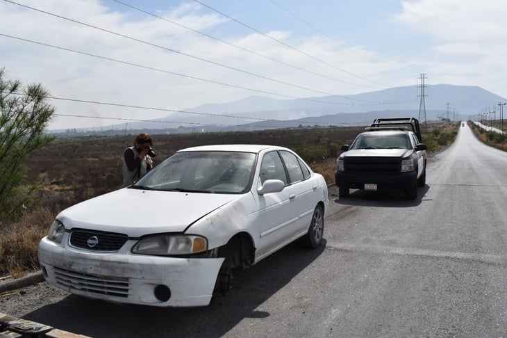 Hallan vehículo desmantelado en Monclova