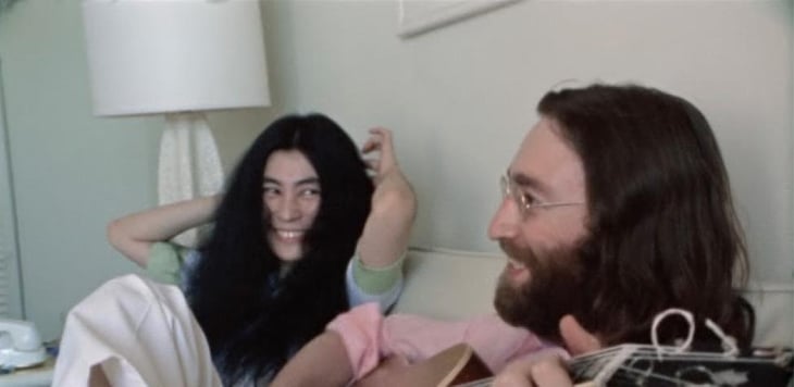 Sale a la luz un nuevo video de John Lennon ensayando 'Give Peace a Chance'