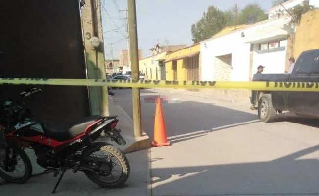 Matan a balazos a hombre en taller mecánico de Villa de Reyes