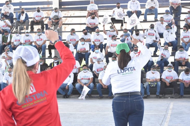 Refrendan su apoyo obreros de AHMSA a Lupita Murguía en Monclova