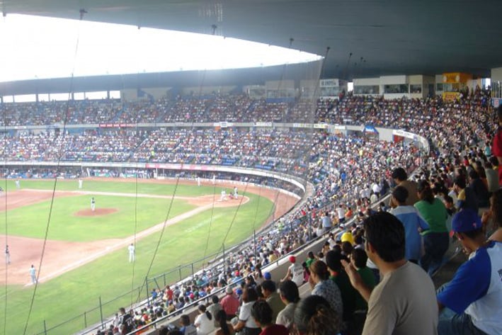 Temporada de béisbol dará inicio con 20% de asistencia en Monclova