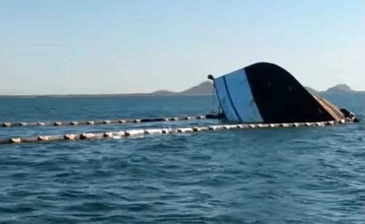 Ferry choca y hunde un barco camaronero en Topolobampo