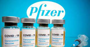 Pfizer detecta vacunas falsas del covid-19 en México y Polonia
