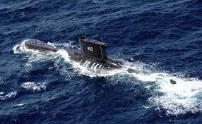 Desaparece submarino con 53 tripulantes a bordo