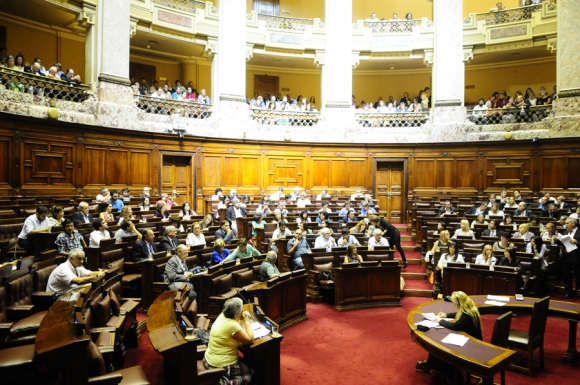 El 71 % de los legisladores uruguayos priorizaría acuerdos fuera de Mercosur