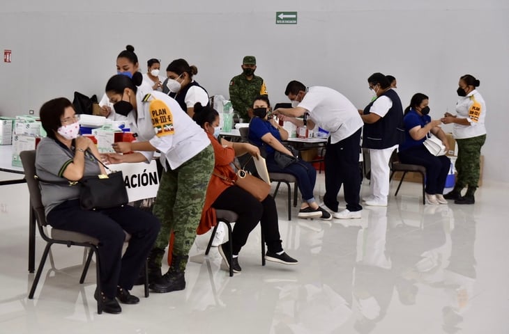 Avanza vacunación contra COVID-19 en personal docente de Coahuila
