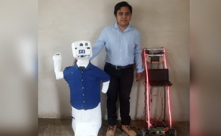 Joven yucateco construye robot que habla maya