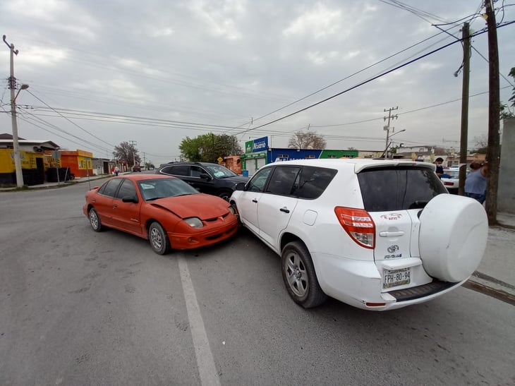 Fuerte accidente automovilístico en Frontera