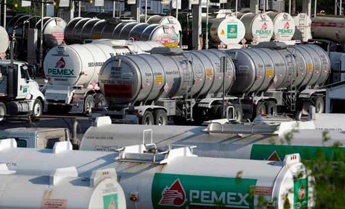 Senado aprueba que Pemex dominen en ventas de gasolina