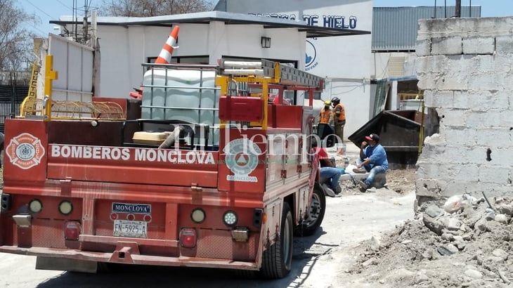 Trabajadores de fábrica en Monclova se intoxican al inhalar amoniaco