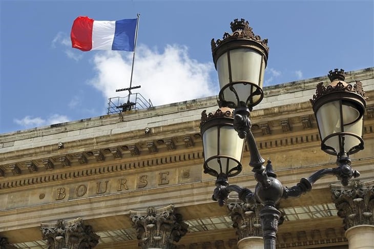 La Bolsa de París gana el 0,45 % y cierra la semana con el 1,85 % de mejora
