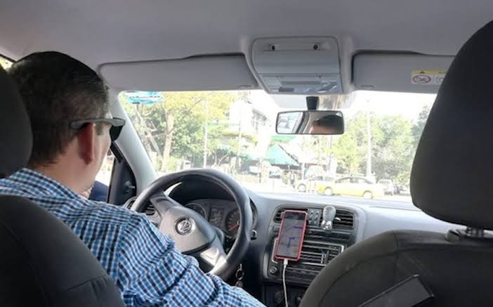 Insisten taxistas se exija a plataformas cumplir la ley