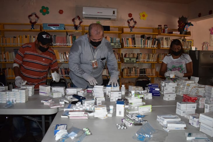 Dona DIF medicamento a la ciudadanía de Castaños: Salud