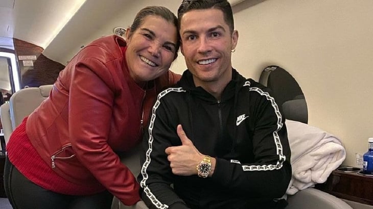 La madre de Cristiano desea que su hijo regrese al Sporting de Portugal