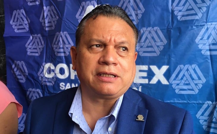 Candidato a gubernatura de SLP abandona debate de Coparmex