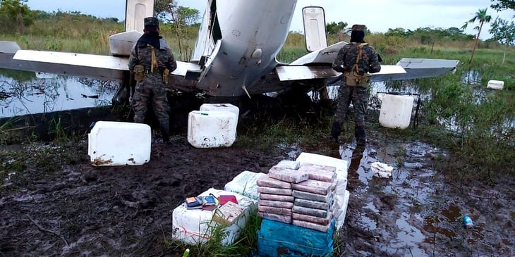 Hallan en Honduras una avioneta destruída que al parecer llevaba droga