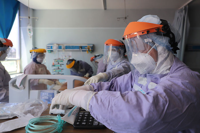 La pandemia 'está lejos de su final', pese a dos semanas sin contagios: OMS
