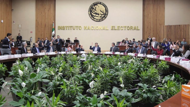 'Va por México' registró mayor número de candidatos simulados
