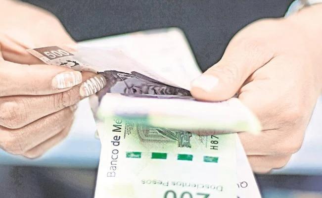 Alertan a tenderos por circulación de billetes falsos en SLP