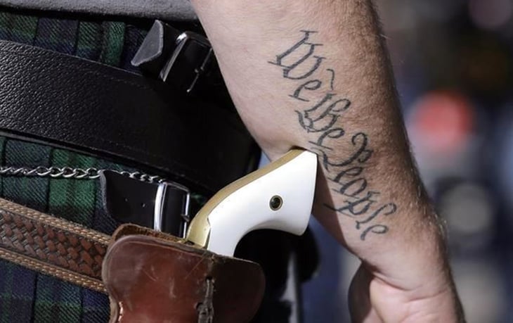 En Texas aprueban legisladores portar armas sin licencia