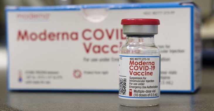 Laboratorio Moderna anuncia la efectividad de su vacuna contra COVID-19 para adolescentes