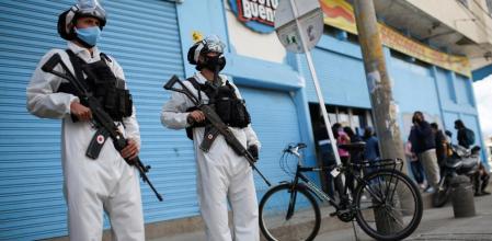 Grupos armados y el coronavirus afectan implementación de la paz en Colombia