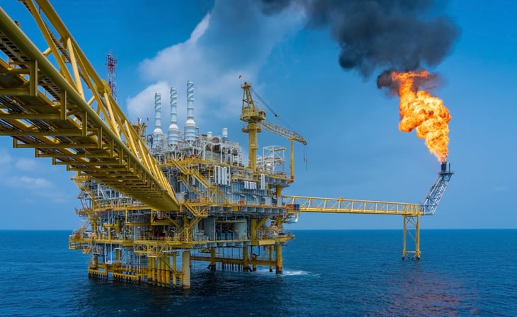 AMLO: Ley de Hidrocarburos está siendo 'muy combatida'