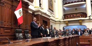 Cuestionan al Congreso de Perú por querer acelerar reformas en Constitución