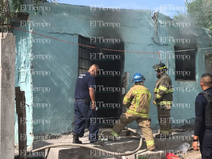 Se incendia casa habitación en la avenida Las Torres en Monclova