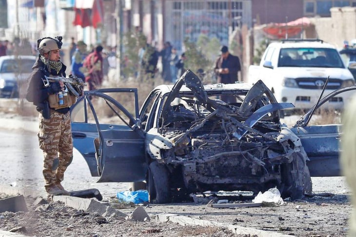 Doble atentado contra microbuses deja 12 civiles muertos en Kabul