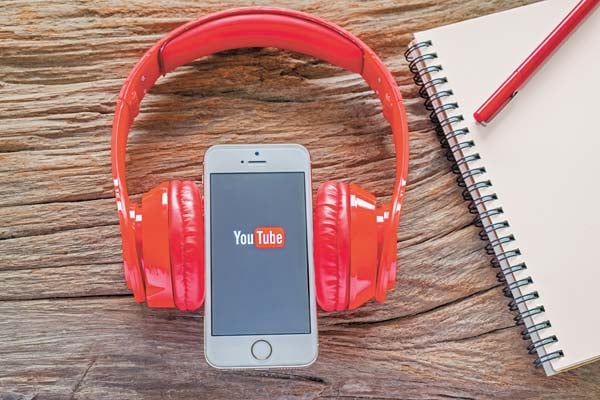 YouTube paga 4 mil mdd a la industria musical en el último año