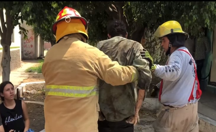 Rescatan a hombre de alcantarilla en Jalisco; tenía 3 días atrapado