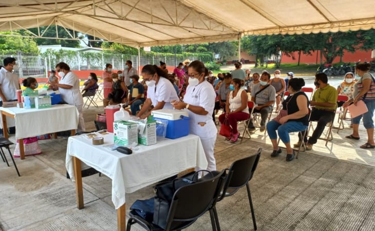 Arranca vacunación en Oaxaca para personas de 40 a 49 años