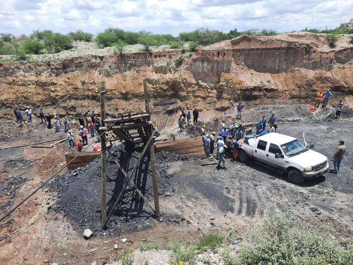 Inicia rescate de 7 mineros atrapados en Múzquiz
