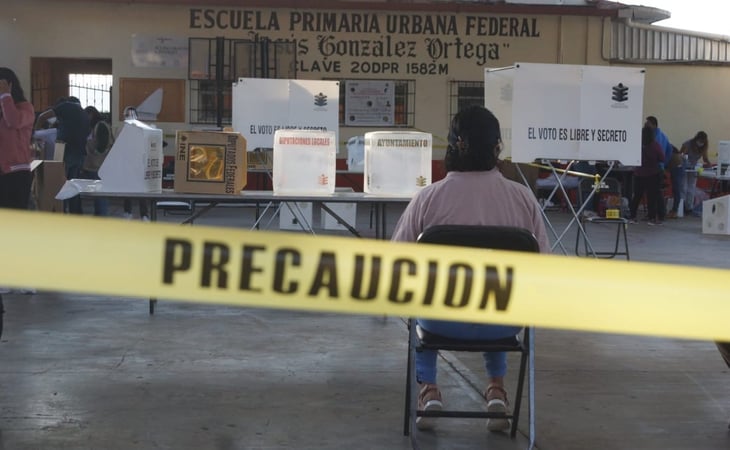 Roban y queman boletas electorales en Santiago Ayuquililla