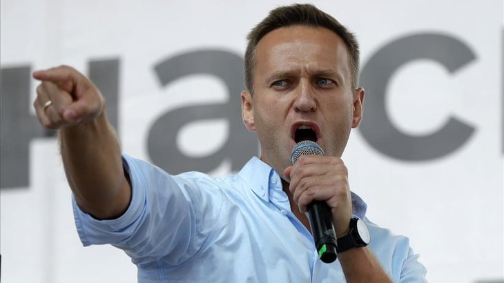 Navalni dice que no se rendirá tras prohibir la justicia sus organizaciones