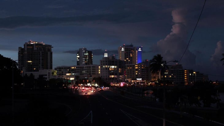 Unas 400,000 personas están sin servicio de luz en Puerto Rico tras apagón