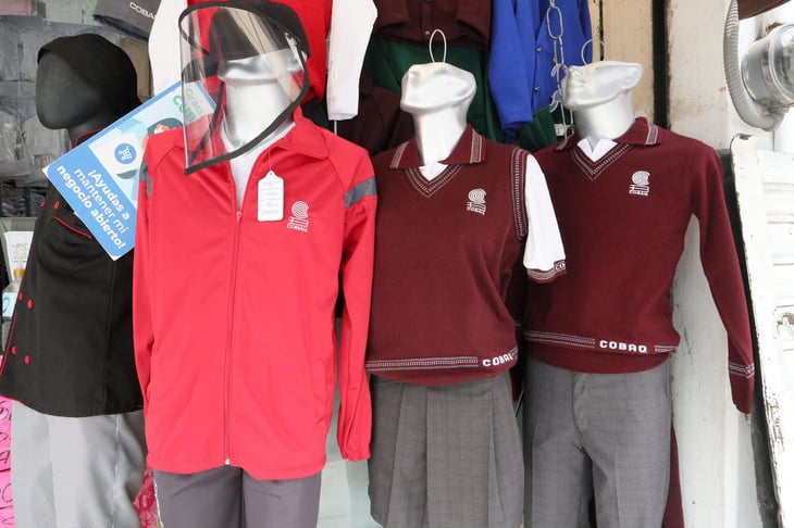 En suspenso, venta de uniformes escolares en Querétaro