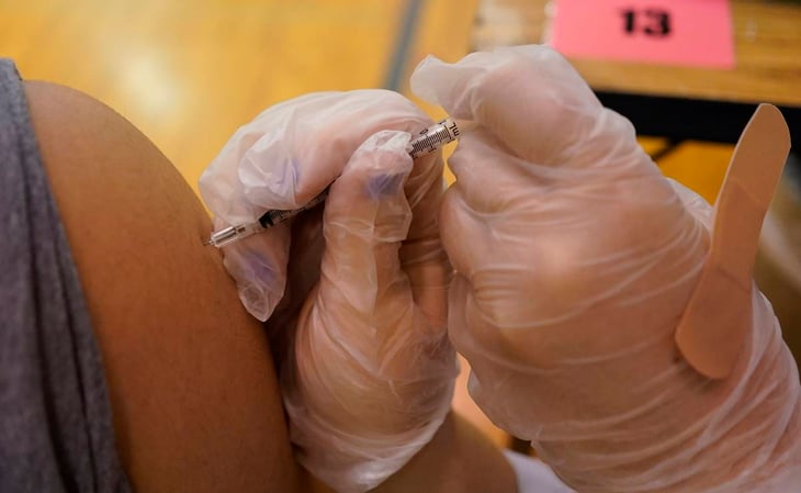Evalúan aplicar vacunas de Pfizer a menores de 12 años: López-Gatell